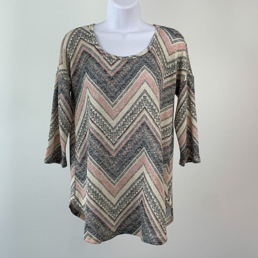 Maurices sz M Knit Top Shirt 3/4 Sl Pink Gray Lightweight